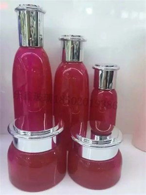 广州市乐鑫玻璃制品厂 专业定制化妆品瓶，打造品牌视觉亮点